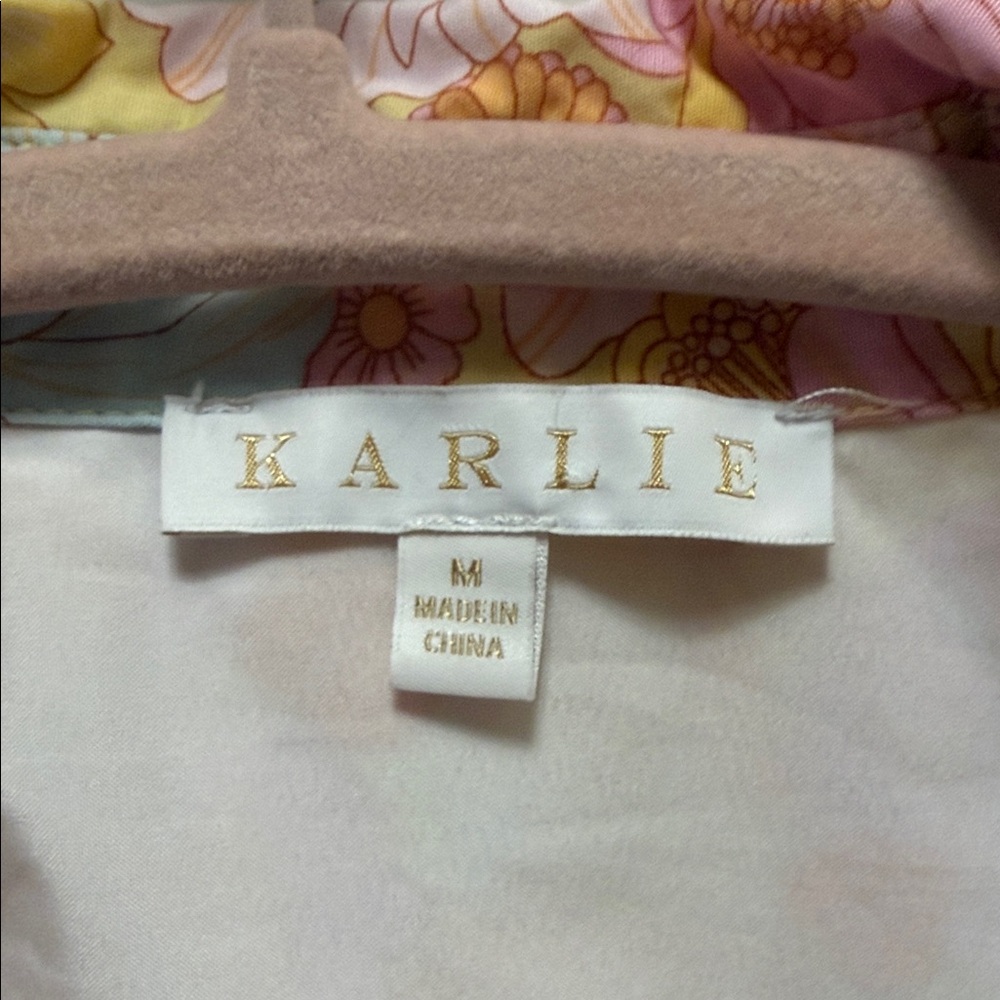 Karlie Multicolor Floral Top - Picture 2 of 11